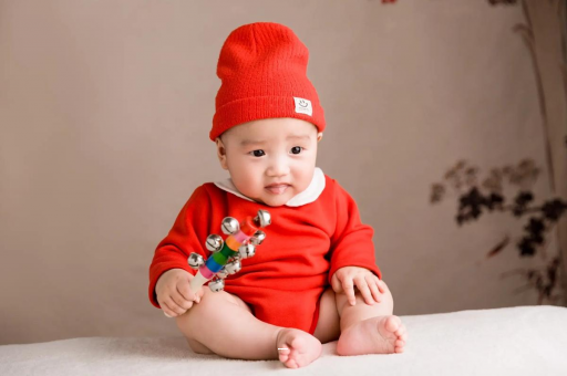 伊犁哈萨克孕妇肚子咕噜咕噜